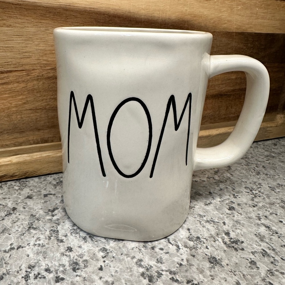Rae Dunn White 'MOM' Mug